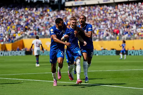 بعد ثنائية باريس.. بالمر يقتحم قائمة تاريخية في نهائي كأس العالم للأندية